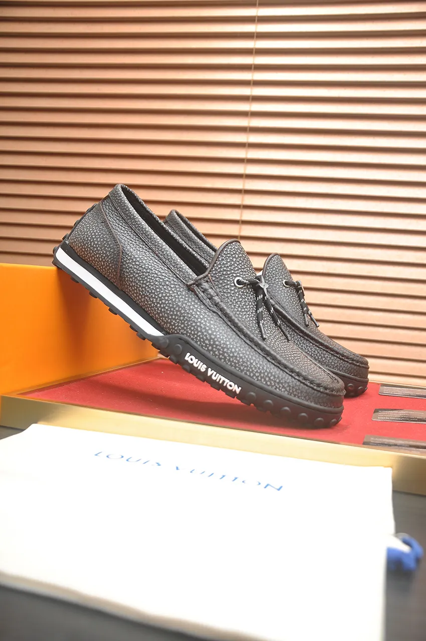 Men's men's shoes💰660💶[LOUIS VUITTON] (original order) new style🍀LV Louis Vuitton* - top version of LV classic beanie shoes! Made of imported original single cowhide, original leather side strips and wear-resistant rubber outsole! High quality products! Code number 39-45 (45 customized)